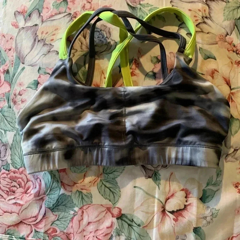 Sports Bra For women Size Small